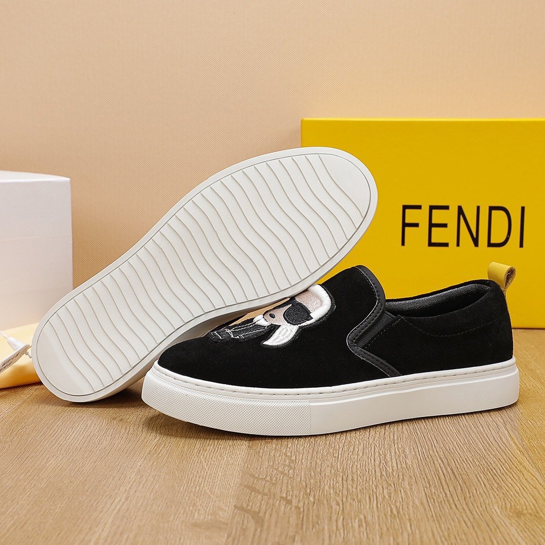 Fendi Shoes man 021